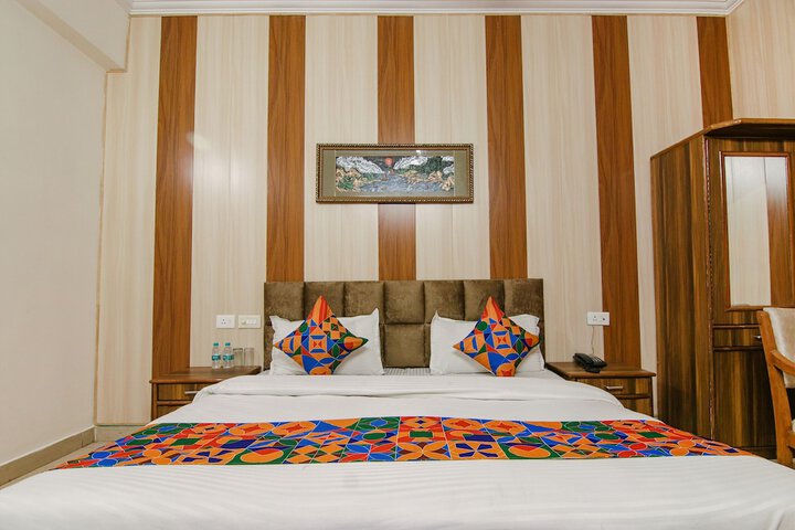 Room 11 of 36