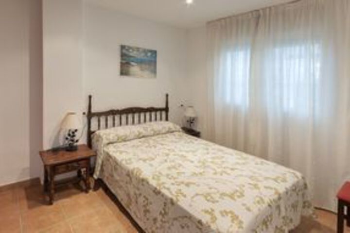 Room 8 of 11