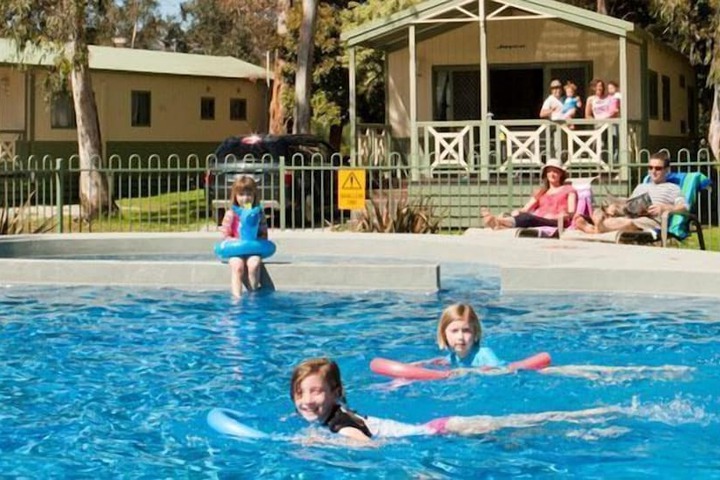 Pool 32 of 48