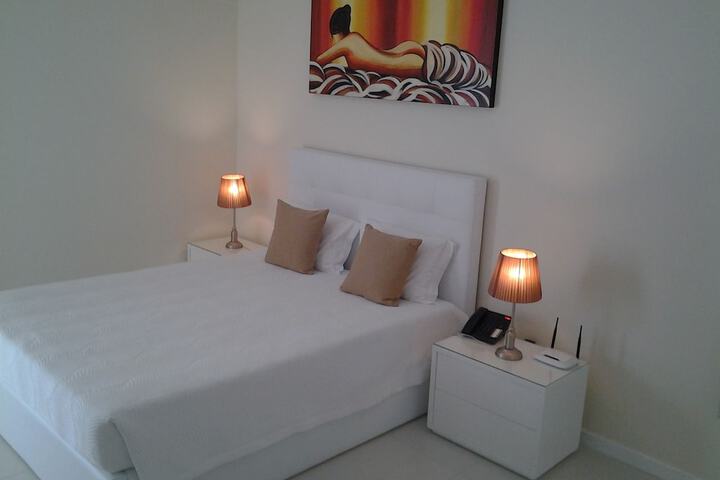 Room 9 of 63