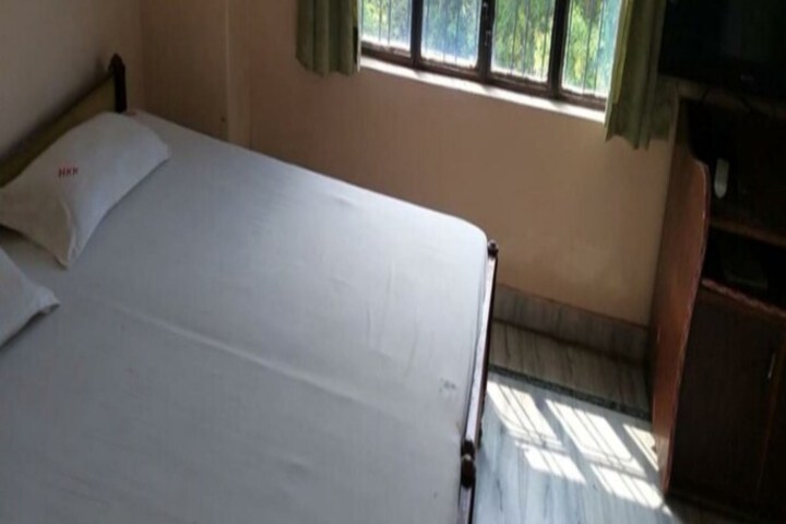 Room 10 of 30