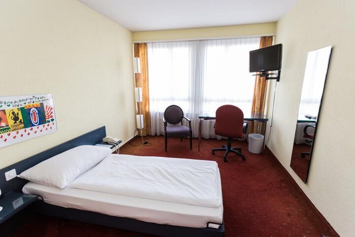 HOTEL COMEDIE