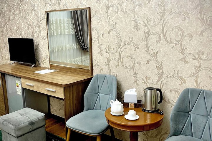 Room 4 of 15