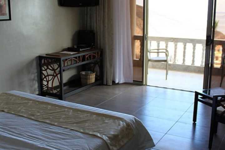Room 21 of 68