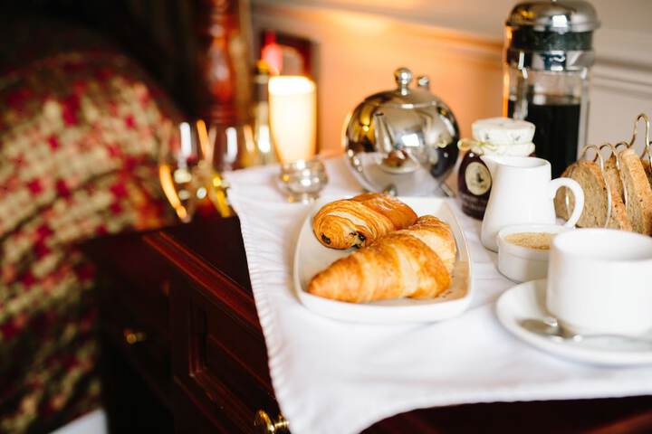 Breakfast/Coffee Service 46 of 64