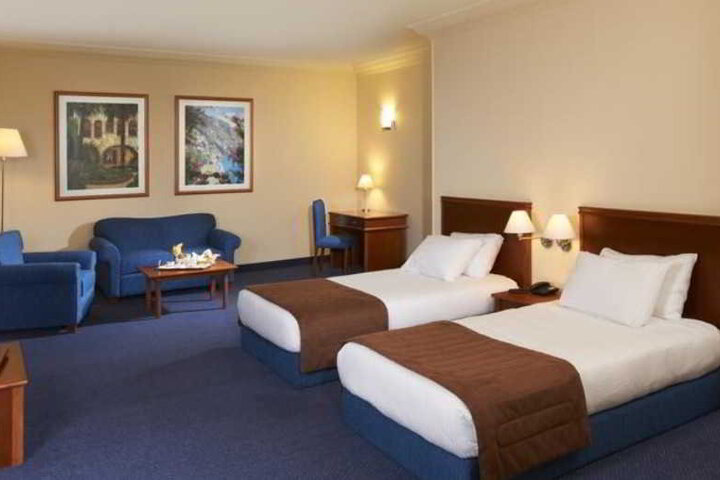 Room 3 of 8