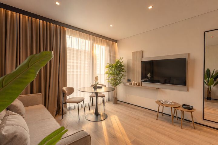 Room 7 of 29