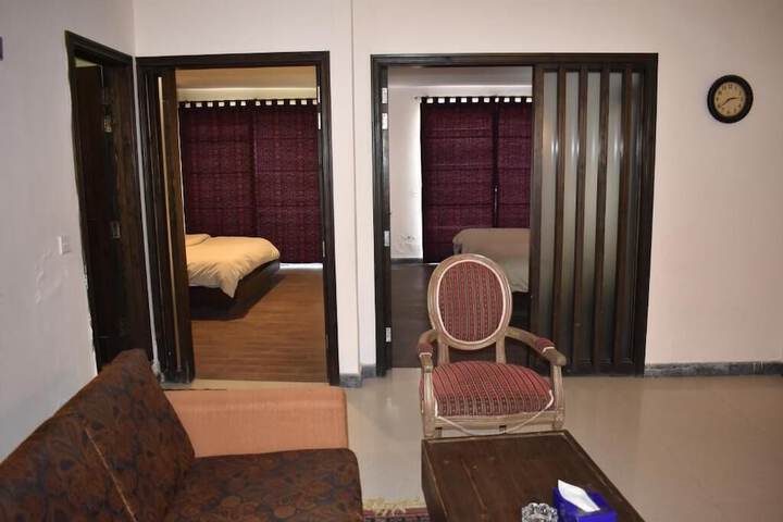 Room 10 of 25