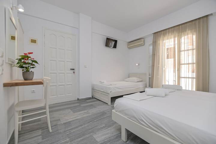 Room 57 of 107