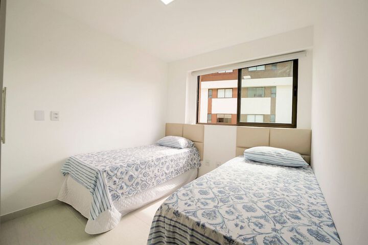 Room 7 of 42