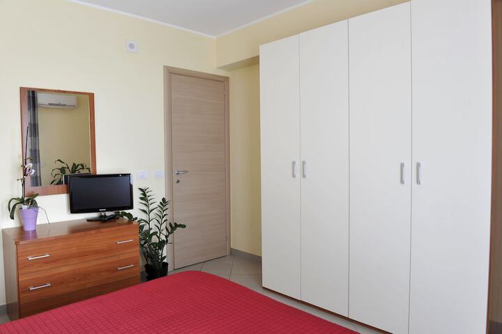 Room 50 of 94
