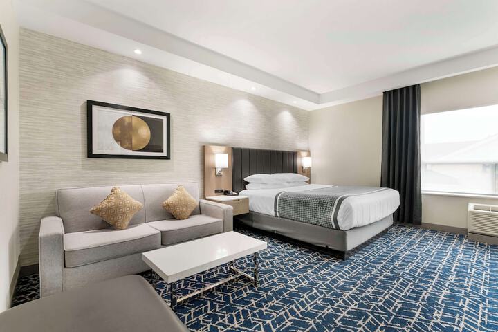 Room 25 of 52