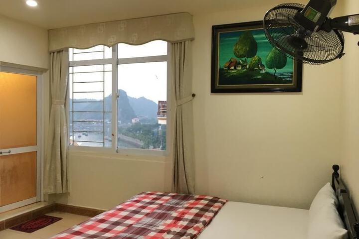 Room 7 of 47