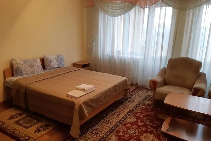Room 2 of 12