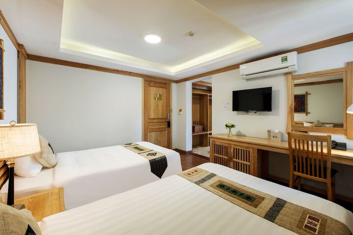 Room 49 of 122