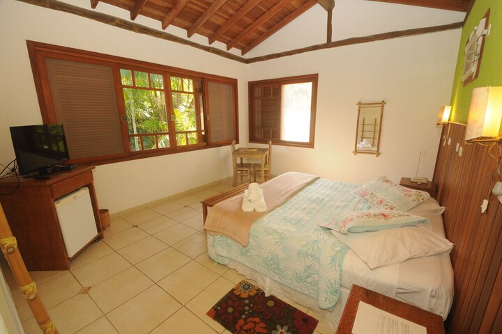 Room 3 of 64