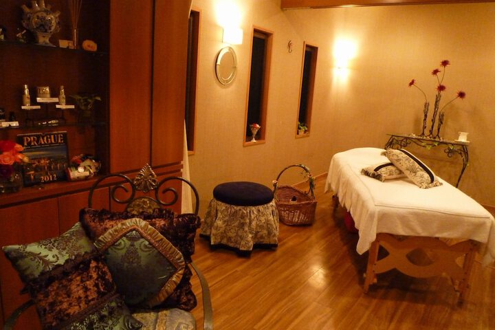 Room 16 of 48