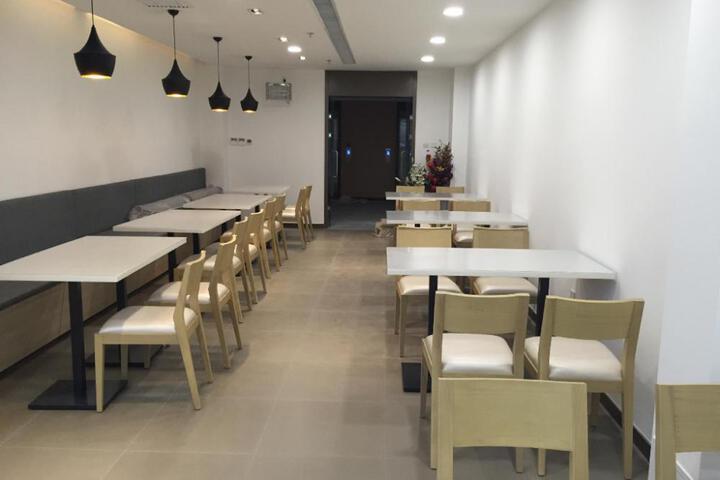 Hanting Hotel Changchun Jingyue University Town Xunchi Plaza