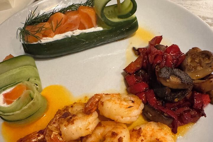 Dining 76 of 169