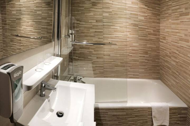 Clean Restrooms