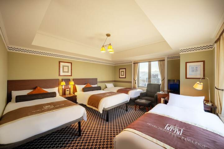 Room 29 of 87