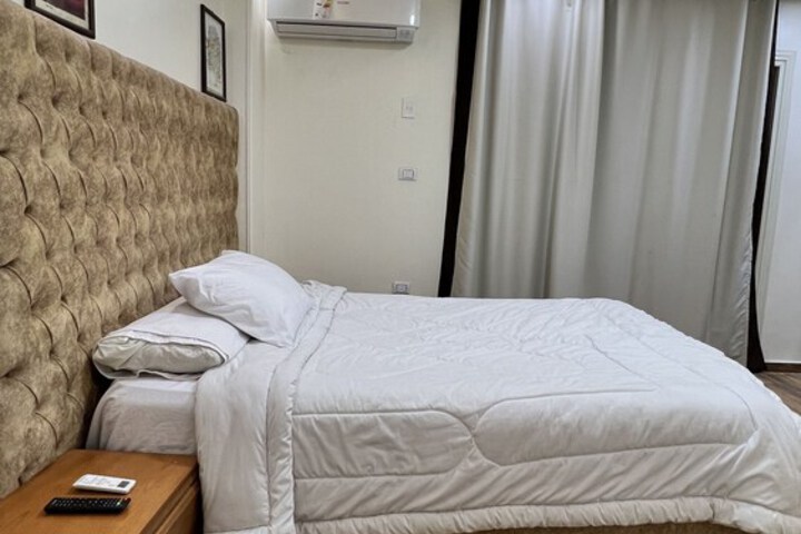 Room 17 of 37