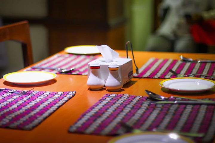 Dining 53 of 80