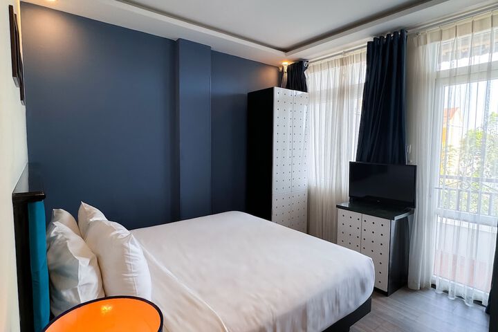 Room 21 of 84
