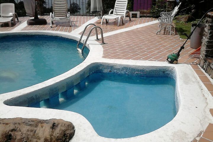 Pool 7 of 16