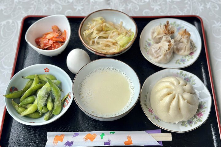 Dining 33 of 44