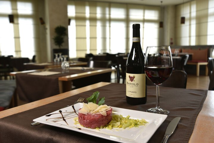 Dining 48 of 74