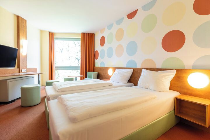 Room 29 of 154
