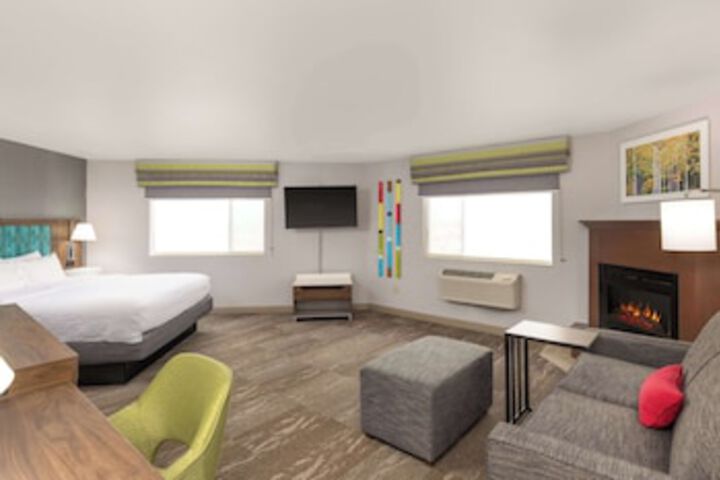 Room 121 of 261