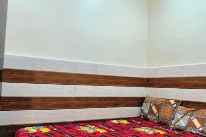 Room 3 of 11