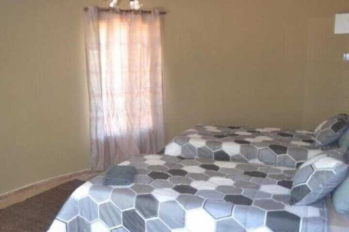 Room 3 of 34