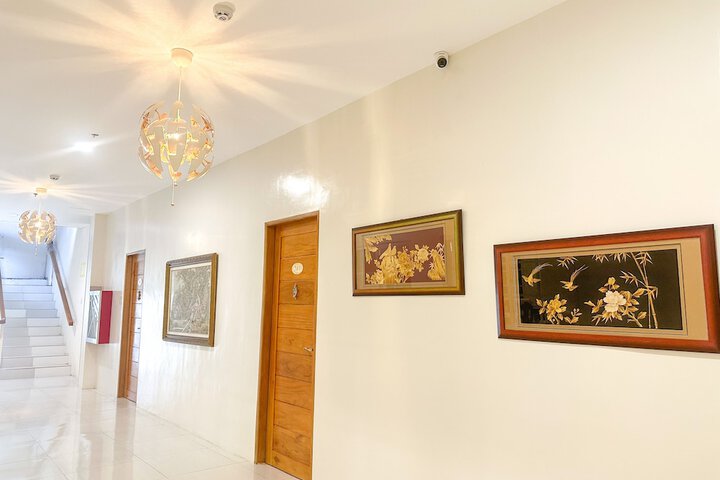 Ballroom/Hall 38 of 43