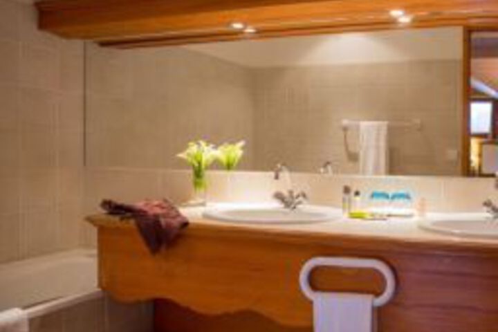 HOTEL LANCOLIE CHALET DU LAC