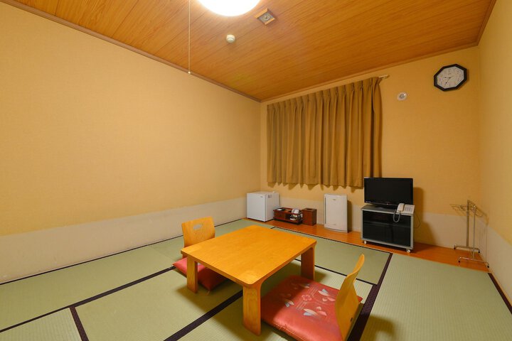 Room 5 of 26