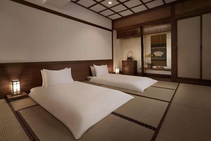 Room 15 of 193