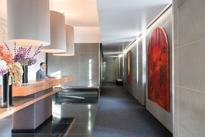 Concierge desk