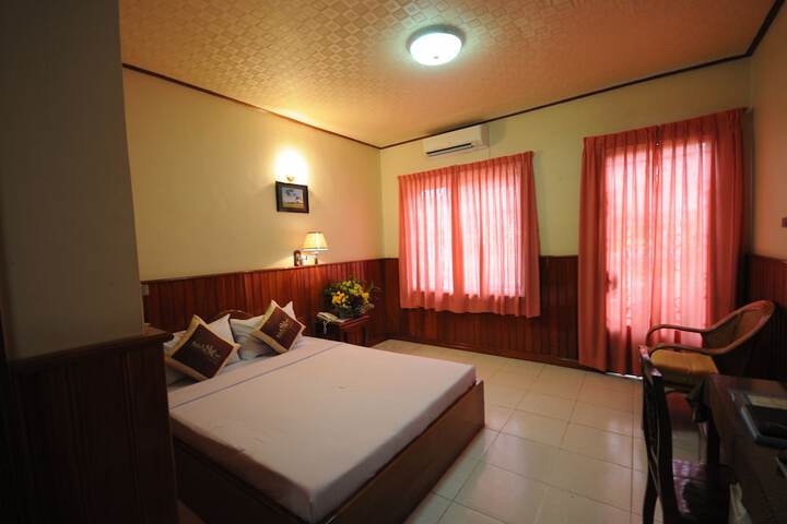 Room 11 of 39