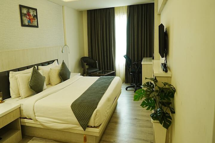 Room 25 of 70