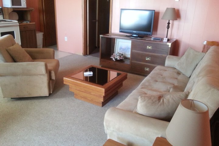 Room 8 of 18