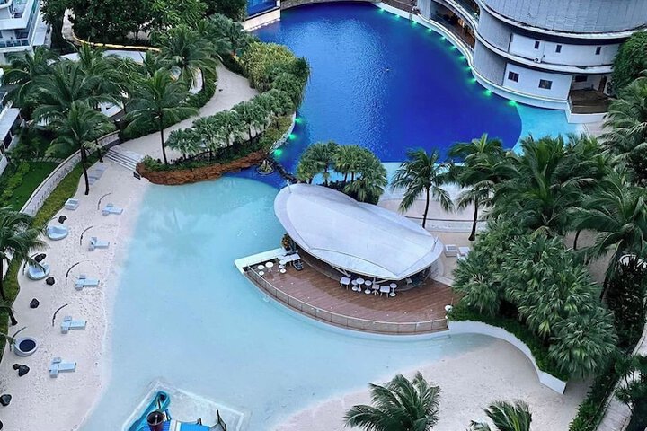 Pool 33 of 37