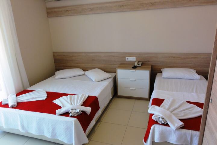 Room 27 of 61