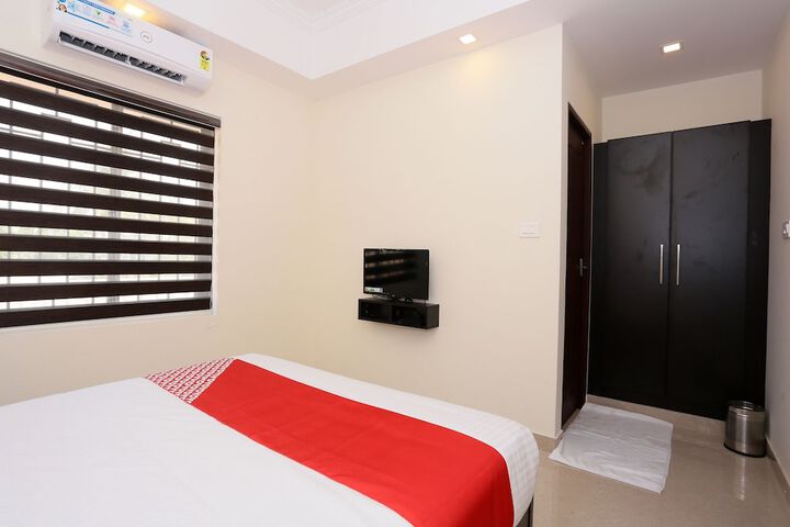 Room 35 of 60