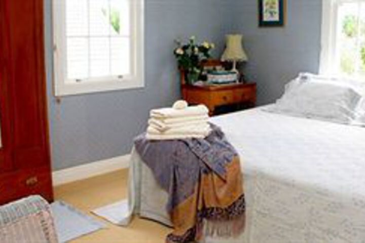 Room 6 of 19