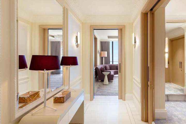 Room 12 of 45