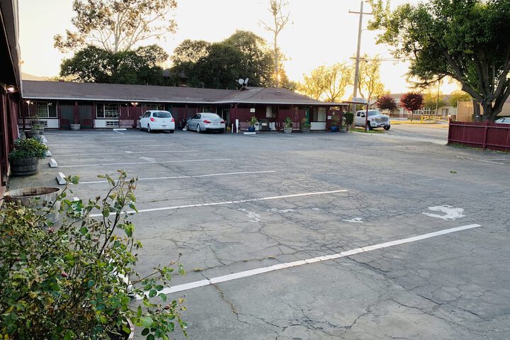 Property Grounds 29 of 32