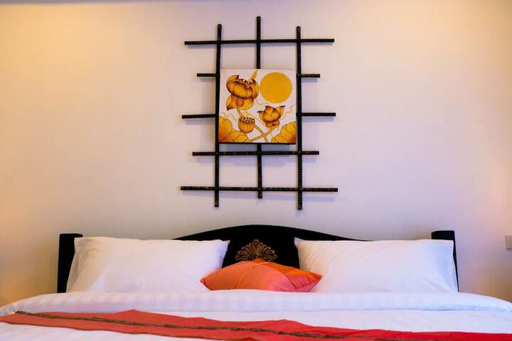 Room 6 of 38